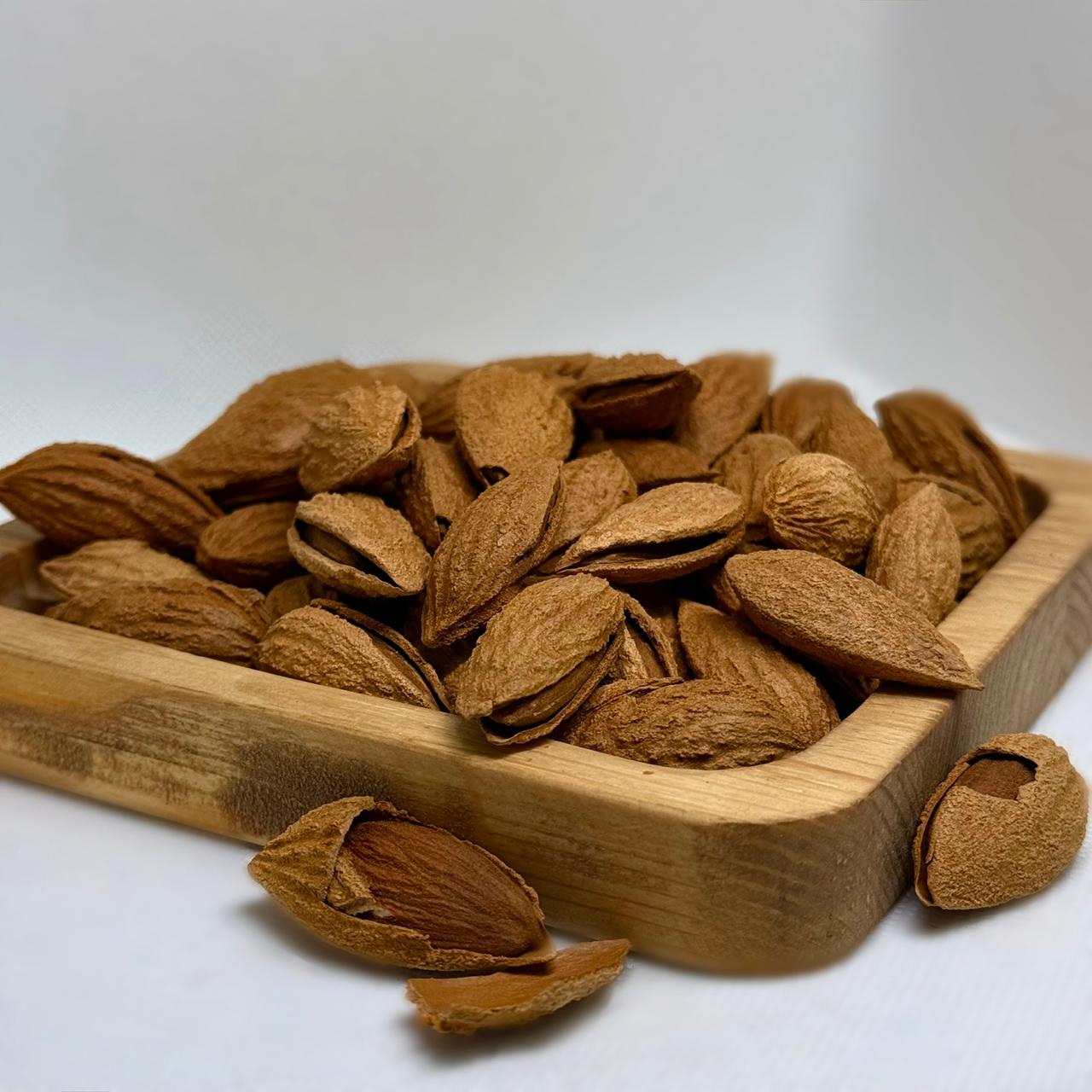 Фото МИНДАЛЬ НЕОЧИЩЕННАЯ