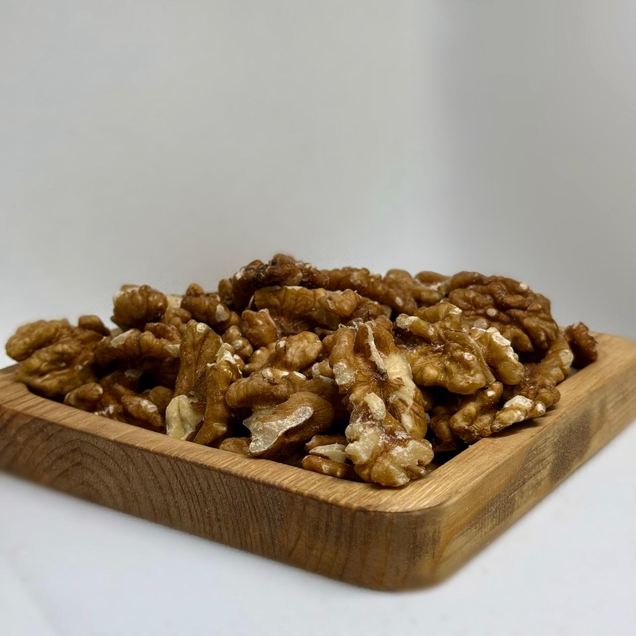 Фото ГРЕЦКИЙ ОРЕХ ЖЁЛЬТЫЙ